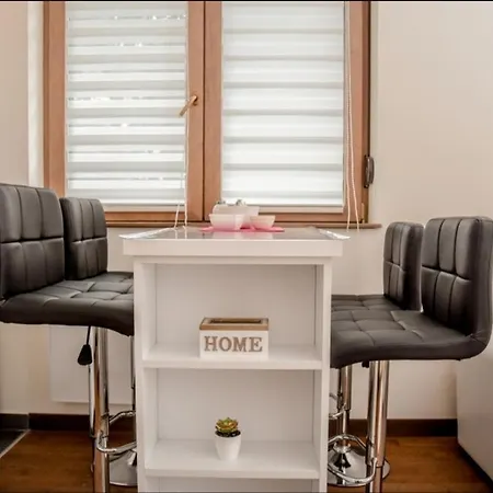 Aleks Apartman, Centar *